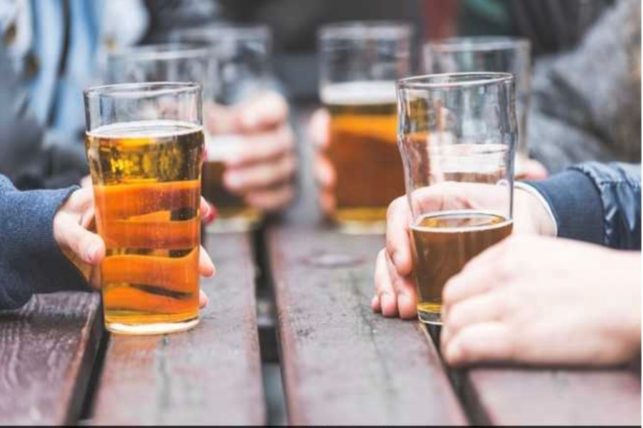 Singapore ra mắt loại bia làm từ nước tiểu