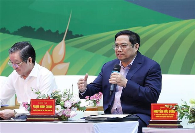 PM chairs dialogue with farmers nationwide hinh anh 1