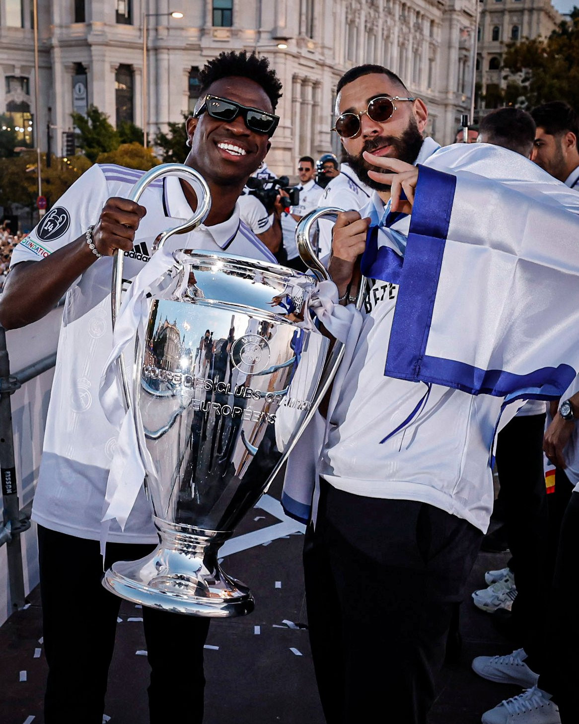 Benzema và Vinicius xuất sắc nhất Champions League