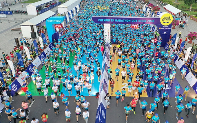 Hơn 10 ngàn runner tham dự giải VnExpress Marathon 2022