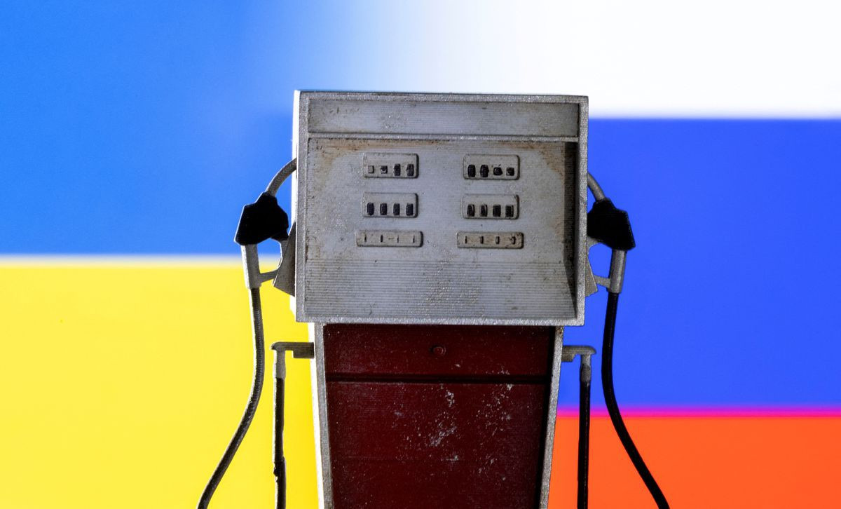 Xung đột tại Ukraine định hình lại thị trường dầu mỏ toàn cầu ra sao? - 1