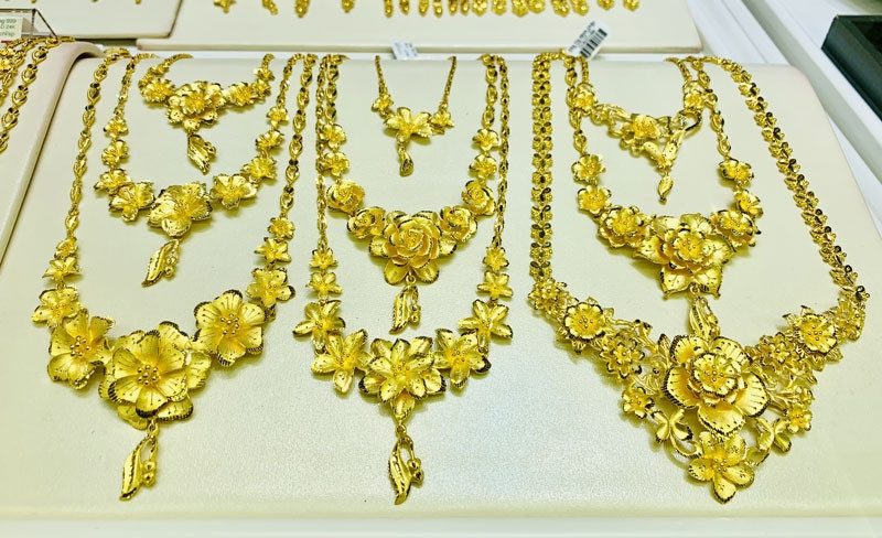 Giá vàng hôm nay 2/6: Vàng bật tăng sau cú tụt giảm