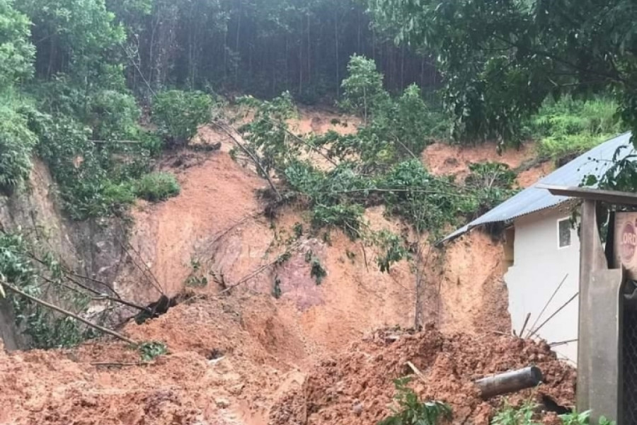 Heavy downpours continue, three killed in Thai Nguyen landslide