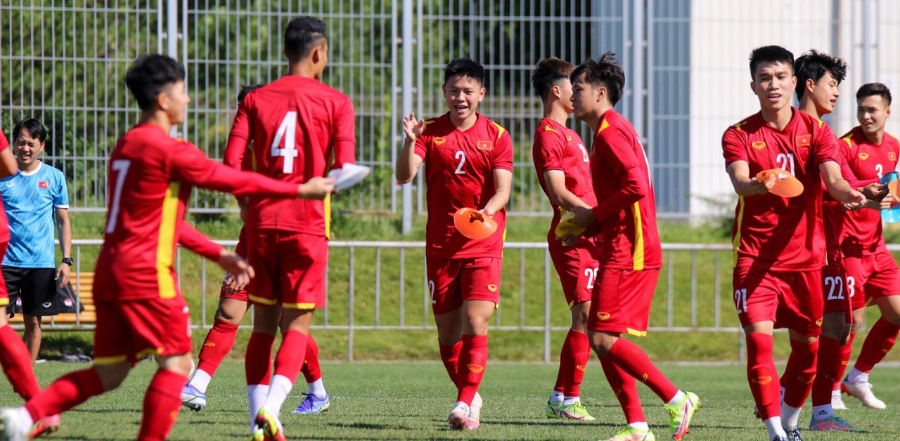 U23 Vietnam is full of laughter, waiting for Thailand match