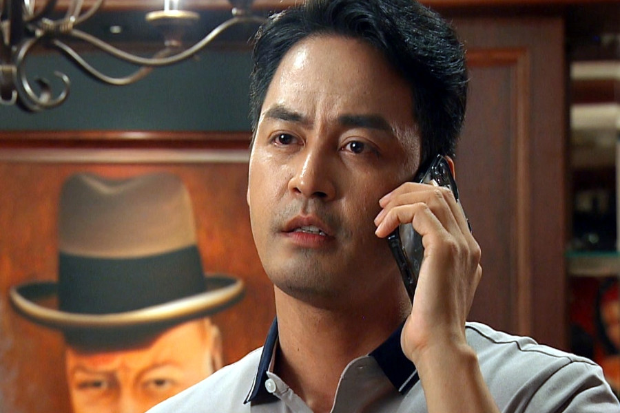 Đóng phim 'giờ vàng' của VTV, MC Phan Anh gây tranh cãi