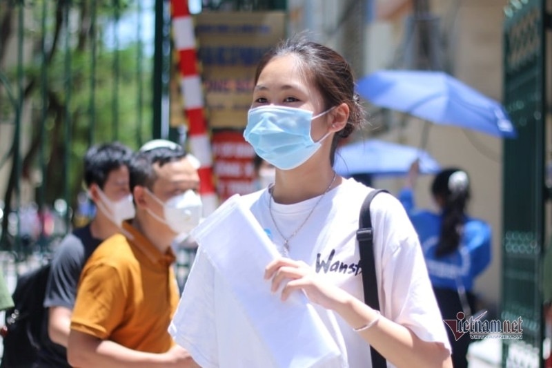 Chuyên Khoa học Xã hội và Nhân văn lấy điểm chuẩn cao nhất 36 điểm
