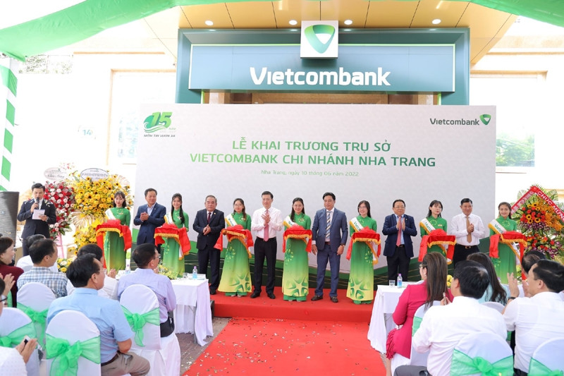 Vietcombank Nha Trang khánh thành trụ sở mới