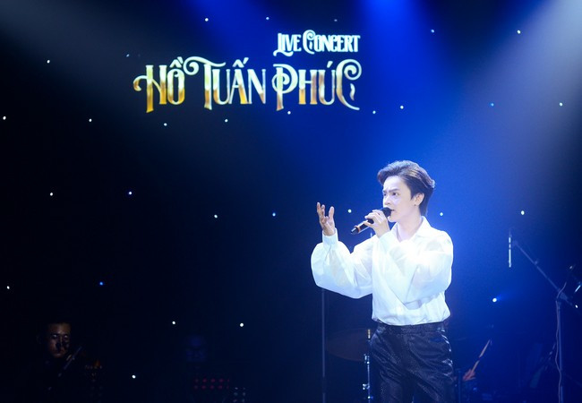 Hồ Tuấn Phúc thăng hoa trong concert đầu tiên trong sự nghiệp