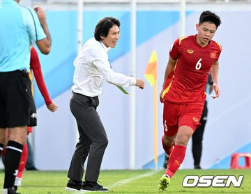 ‘Thầy Park vượt cả Hiddink, HLV Gong oh Kyun vẫn tạo bất ngờ khó tin’