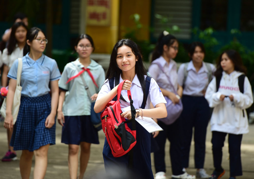 Lời giải môn Toán thi lớp 10 TP.HCM năm 2020