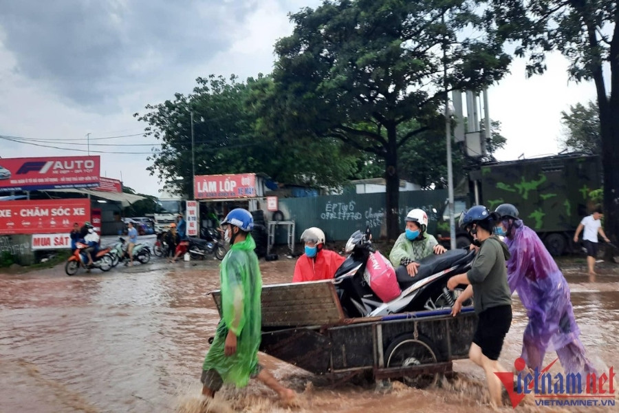 Hà Nội nên có sơ đồ cảnh báo ngập lụt