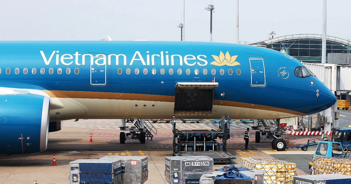 Áp trần giá vé kìm hãm hàng không, áp sàn là để bảo hộ Vietnam Airlines?