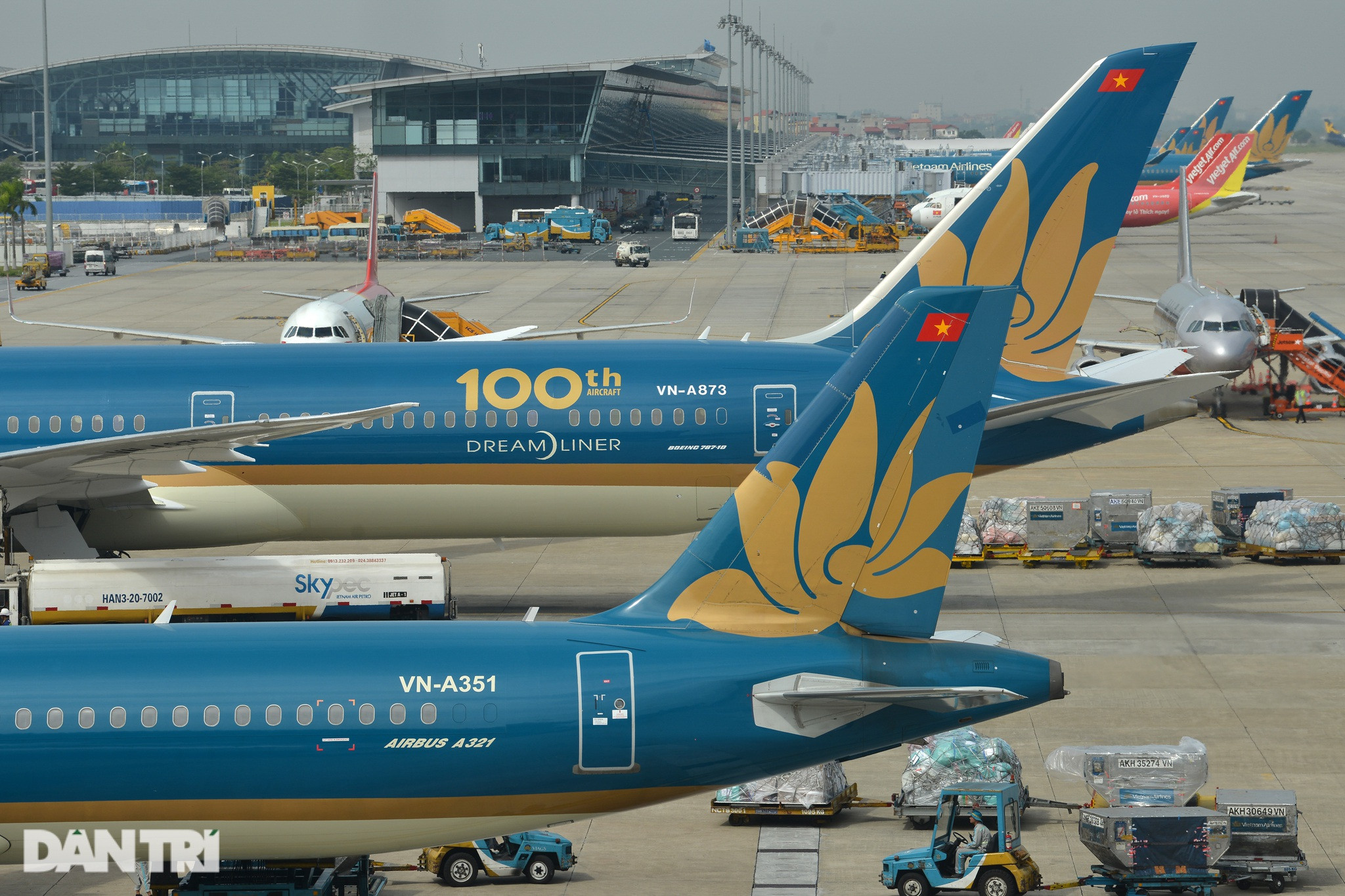 Áp trần giá vé kìm hãm hàng không, áp sàn là để bảo hộ Vietnam Airlines? - 2