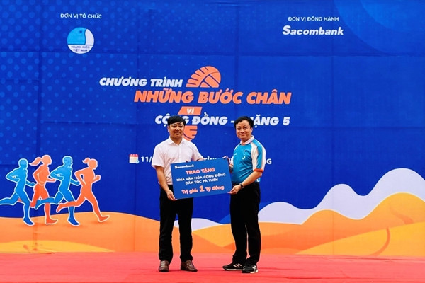 Chạy để xây nhà văn hóa cộng đồng cho đồng bào Pà Thẻn Tuyên Quang