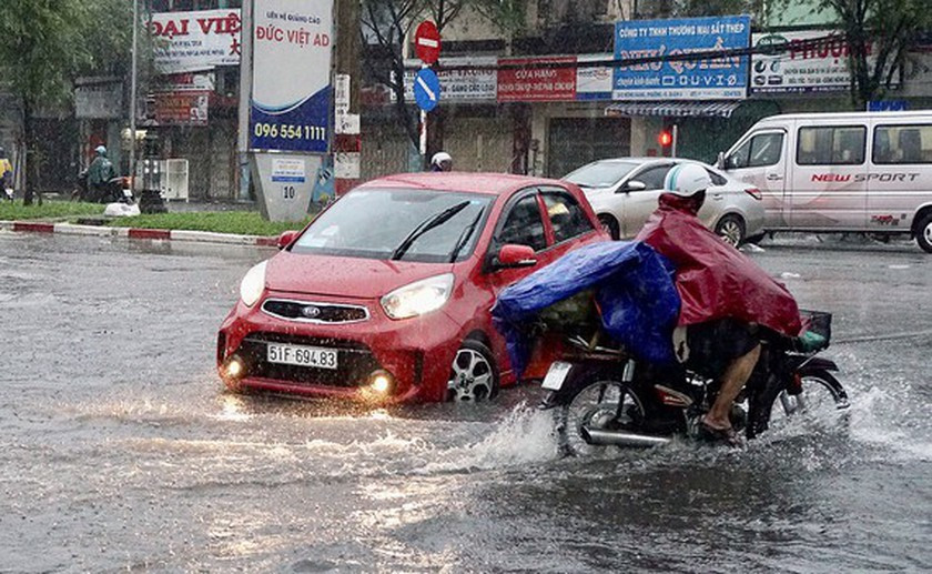 Urban flooding in HCMC exceeding forecast ảnh 1