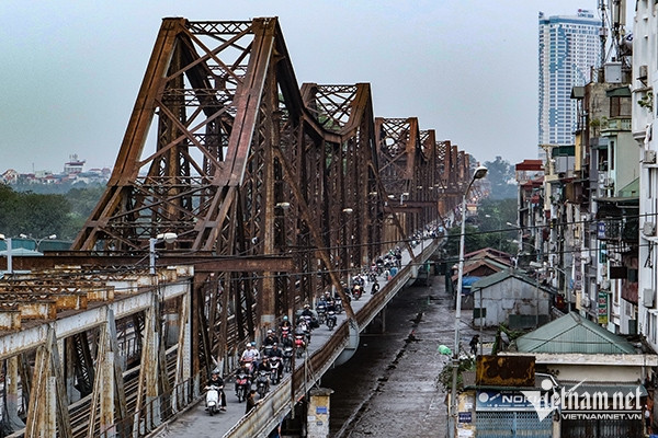 Cầu Long Biên vẫn là cầu đẹp nhất, cần sớm sơn bảo dưỡng
