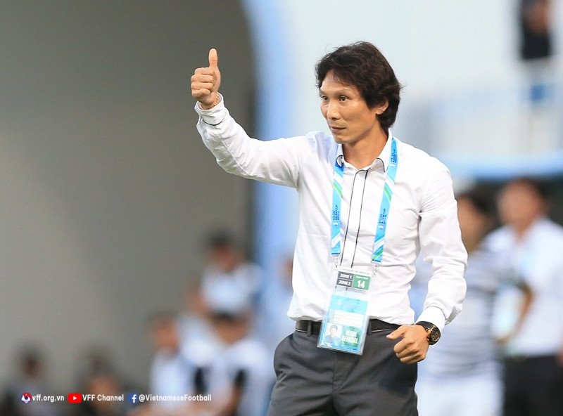 HLV Gong Oh Kyun bất ngờ xin lỗi thủ môn U23 Việt Nam