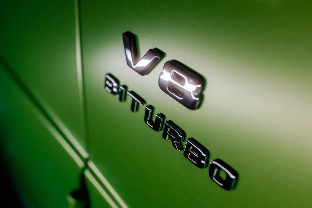 Mercedes-AMG G63 4x4² dùng động cơ xăng V8 tăng áp kép mạnh mẽ