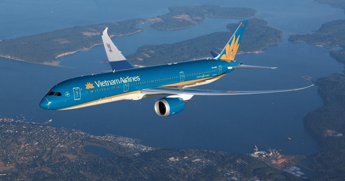 vietnam airlines to reopen flights to london heathrow airport picture 1