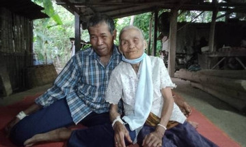 Đám cưới giản dị của cụ ông 72 tuổi với cụ bà 83 tuổi sau 10 ngày quen