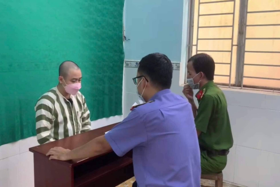 Khởi tố, bắt tạm giam diễn viên Hữu Tín