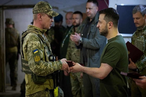 Ông Zelensky tin Ukraine trụ vững, Nga có khả năng gửi thêm quân tới Severodonetsk