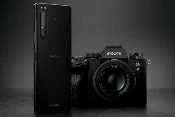 Sony claims smartphones will kill DSLRs in the next three years