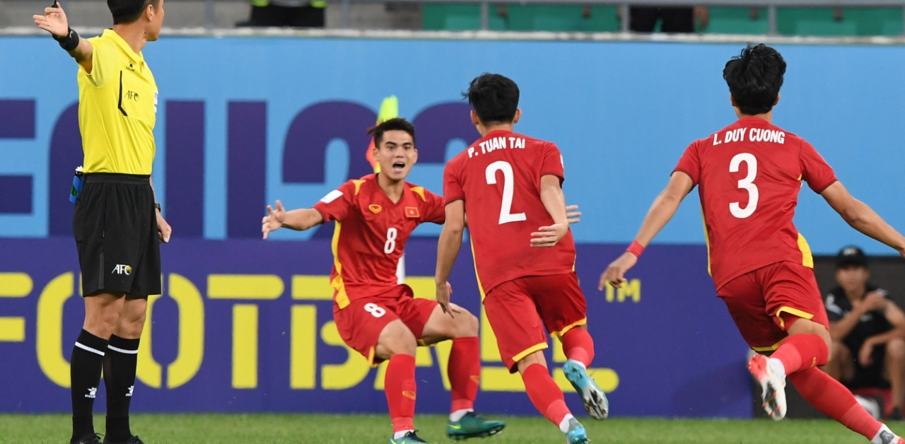Tearing off Thailand’s U23 net, Phan Tuan Tai entered the history of Asian U23