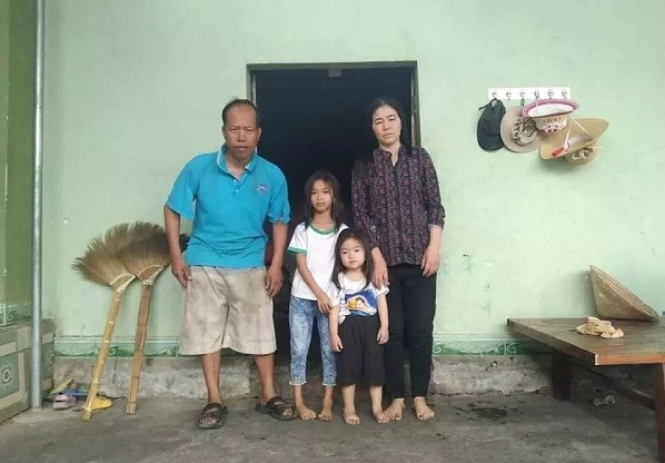 Trao hơn 25 triệu đồng đến gia đình chị Lê Thị Tuyết ở Nghệ An