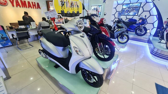 xe máy khan hàng, tăng giá