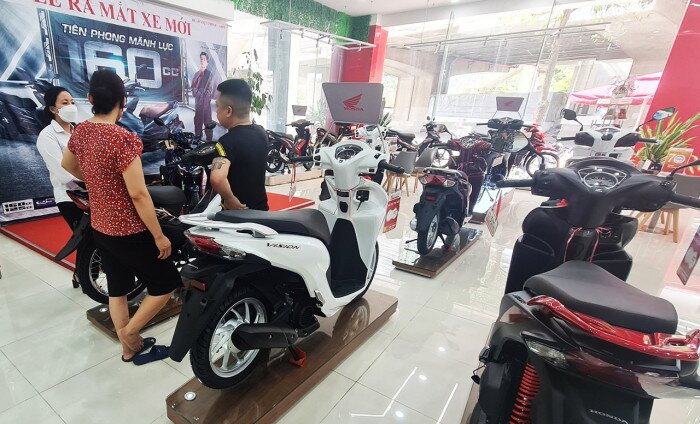 xe máy khan hàng, tăng giá
