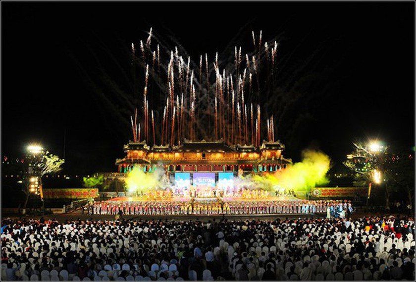 Visitors to enjoy free admission to art performances during Hue Festival 2022 ảnh 1