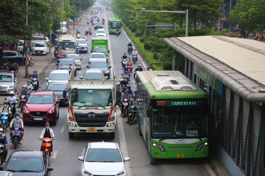 Hà Nội đề xuất cho một số phương tiện được đi vào làn BRT