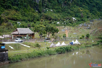 Khu dã ngoại trái phép ngay cạnh sông cấp nước cho nhiều xã ở Hạ Long