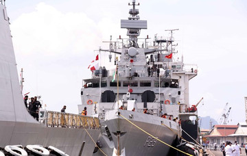 Indian naval ships start three-day visit to HCM City