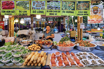 Mê mẩn loạt món ngon, vật lạ tại Lễ hội ẩm thực diễn ra suốt 8 ngày đêm ở Huế