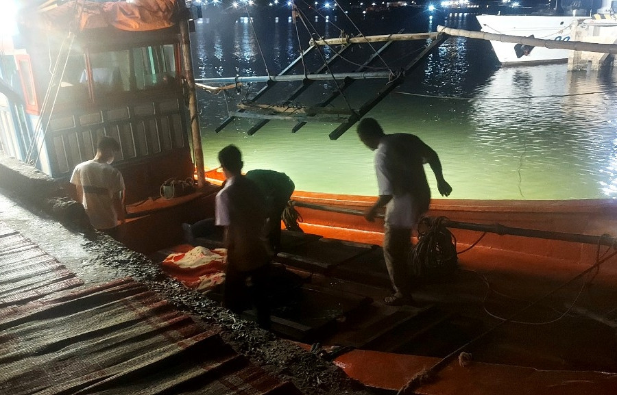 Vụ ôm con nhảy cầu Cửa Việt, thi thể người mẹ trôi xa 7 hải lý