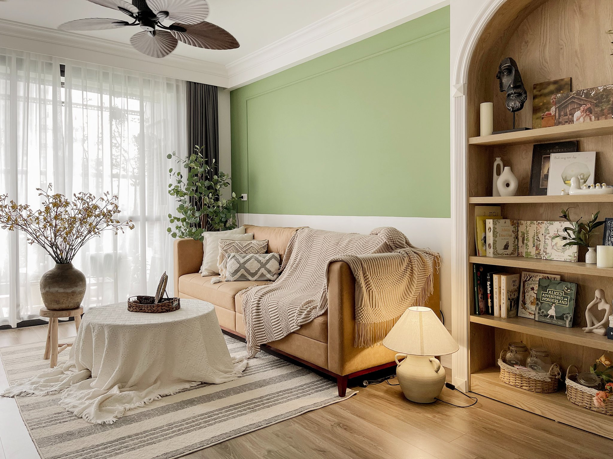 Phòng khách màu xanh lá cây với những cách thiết kế nội thất đẹp