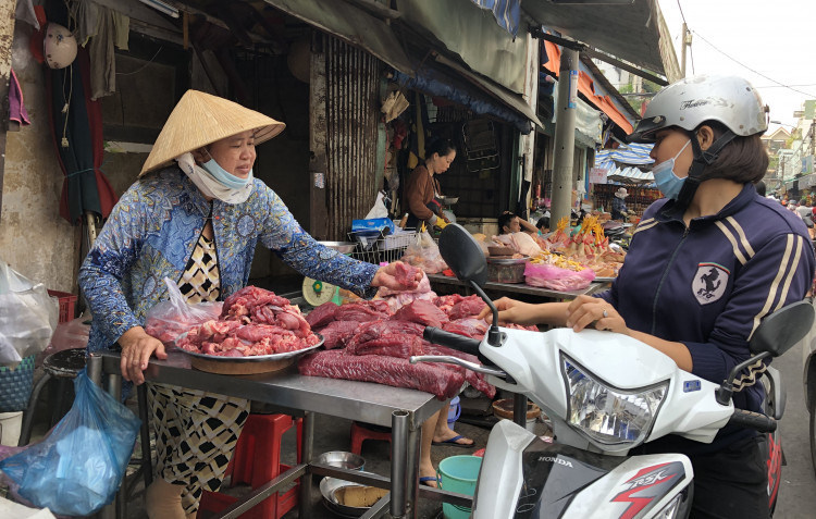 Giá thịt heo bán lẻ tăng