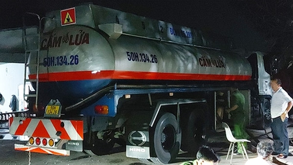 Hàng triệu lít xăng giả đã được tiêu thụ như thế nào?