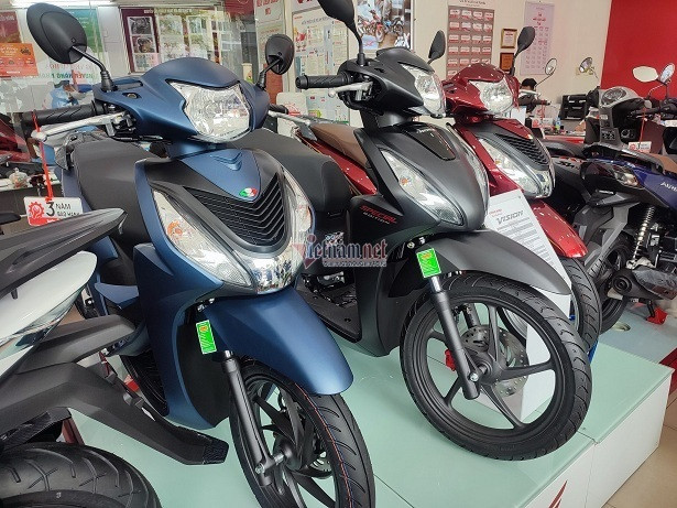 Giá xe Honda Vision tháng 62022 Vẫn chênh giá gần 20 triệu đồng  Xe máy   Việt Giải Trí