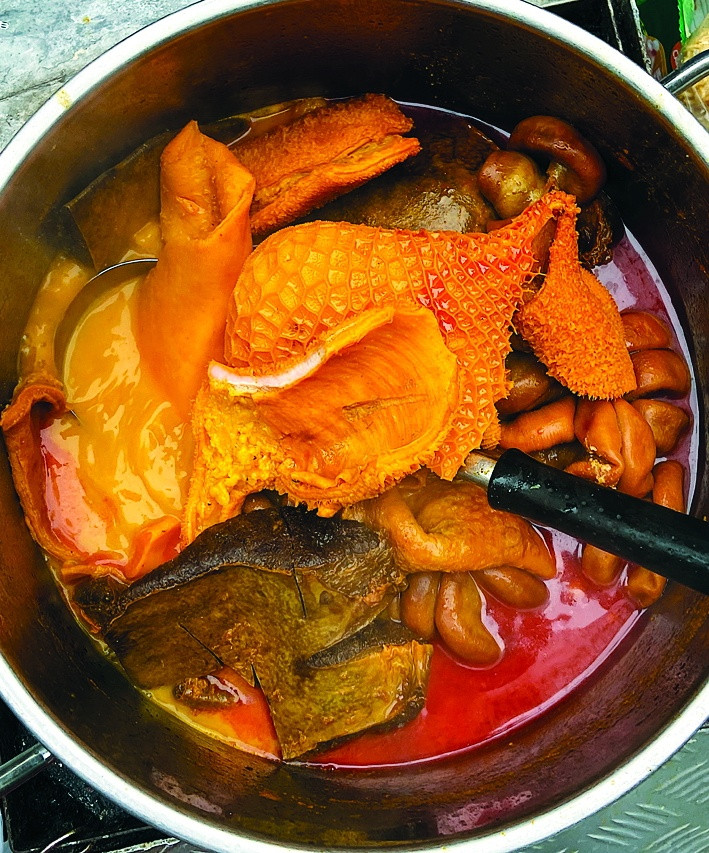 Top 7 quán phá lấu ngon tại Tp Hồ Chí Minh ăn là ghiền  ALONGWALKER