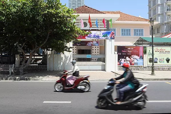 Kỷ luật cán bộ bảo tàng biến kỷ vật hiến tặng thành đồ mua bán