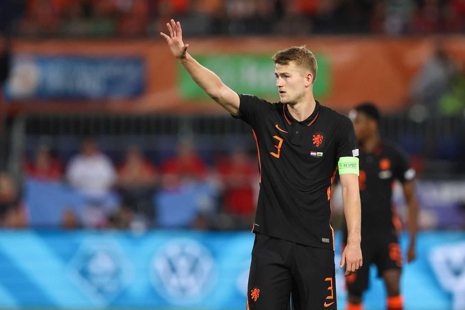 Tin bóng đá 28/6: MU ký De Ligt, Chelsea mua Skriniar