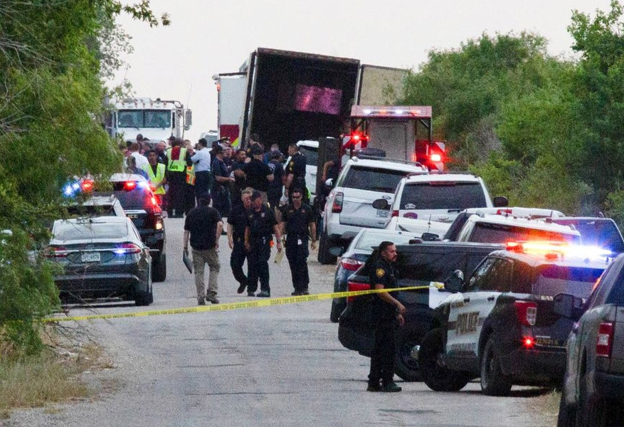 Tìm thấy hơn 40 người nhập cư tử vong trong xe tải ở bang Texas, Mỹ