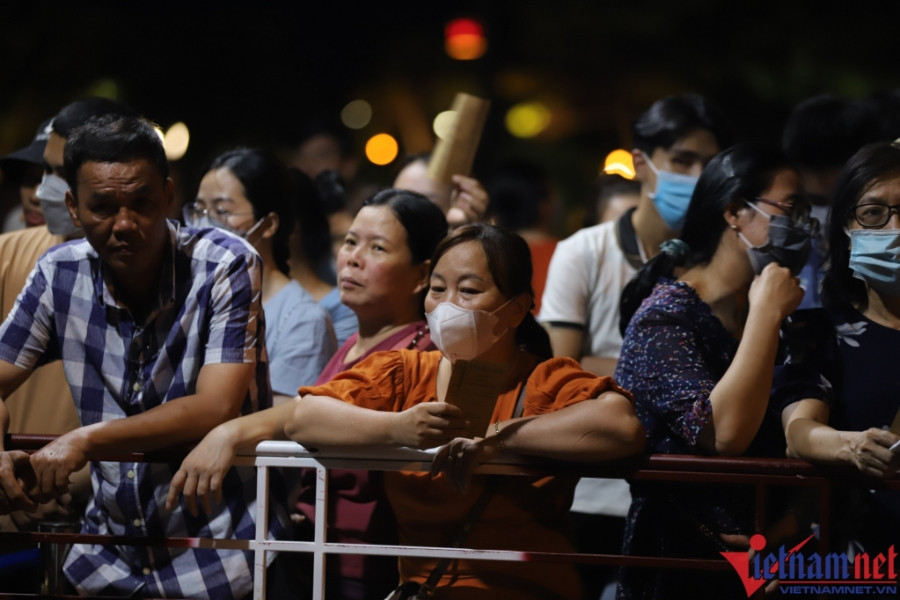 Dân đến xem nhạc Trịnh bị 'chặn cửa', Ban tổ chức lên tiếng xin lỗi