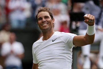 Rafael Nadal thắng chật vật trận ra quân Wimbledon 2022