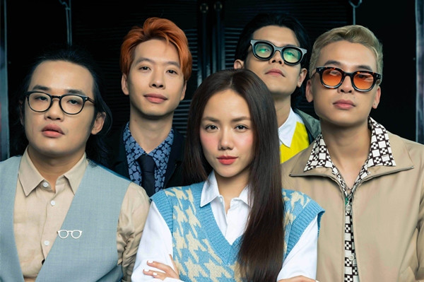 Nhóm nhạc Da LAB: 'Phương Ly rất xinh, cảnh say nắng không phải diễn'