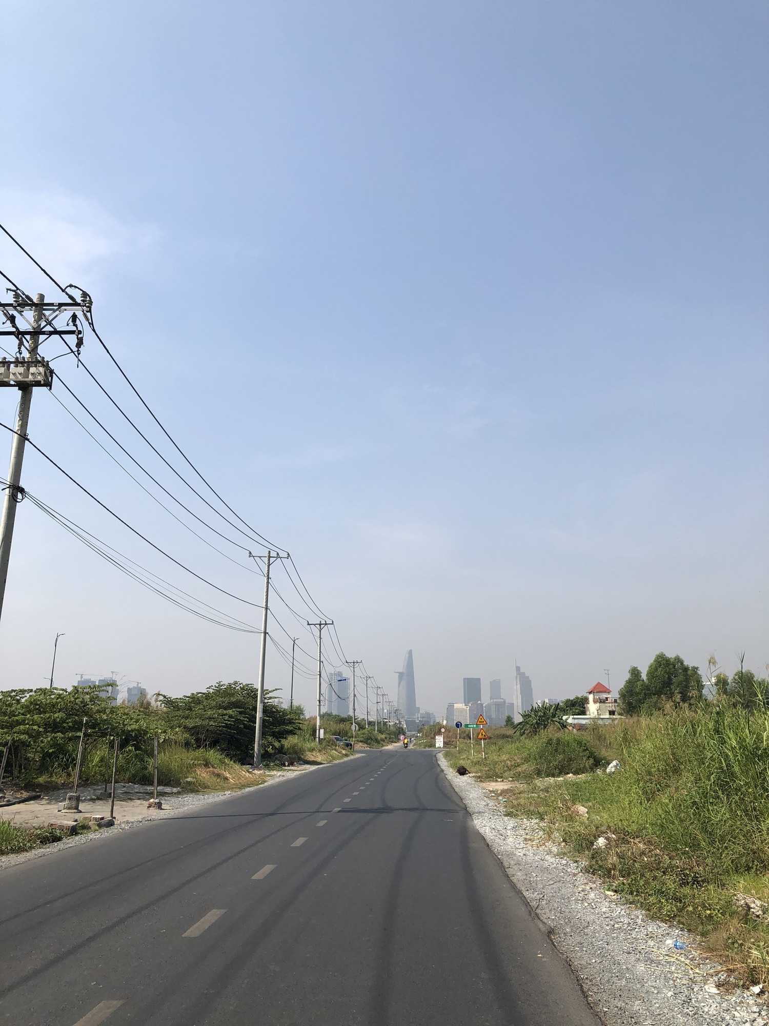 Không nơi nào dễ kiếm tiền như ở TP HCM - Ảnh 4.