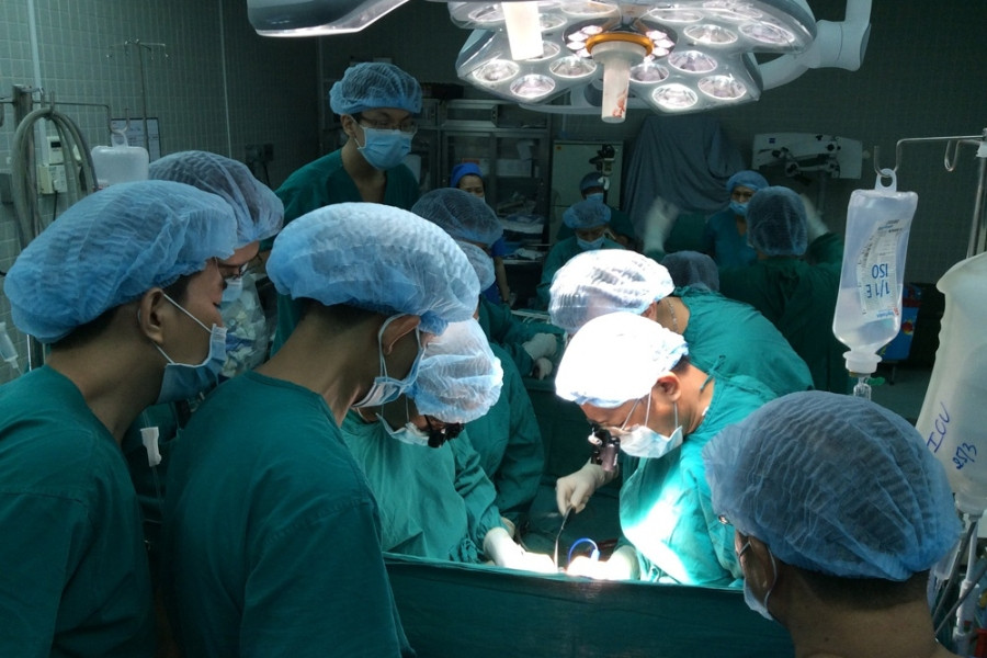 Chủ tịch TP.HCM nói gì về việc thiếu thuốc men chữa bệnh?
